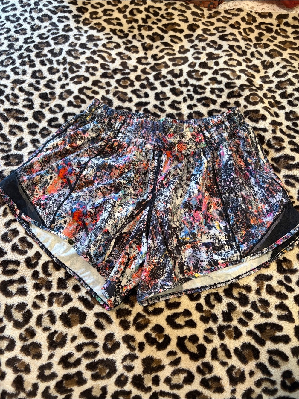Lululemon shorts - 6